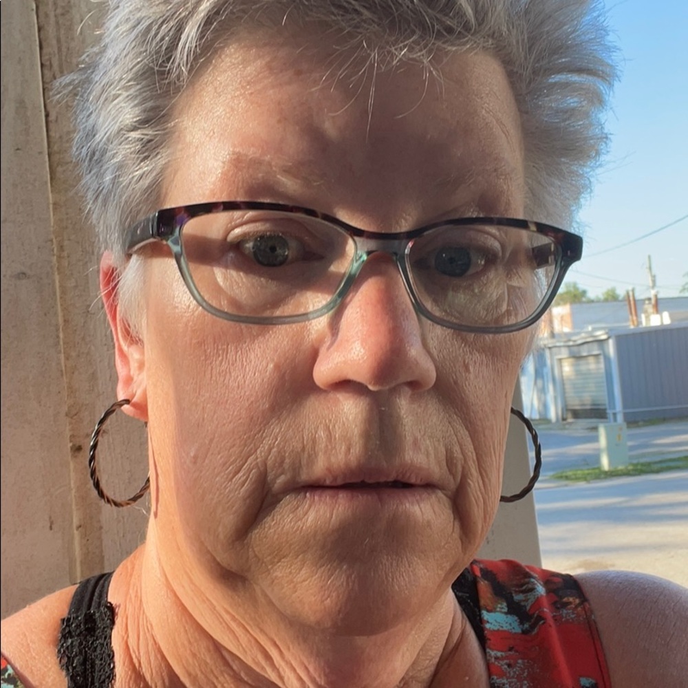 Meet your Posher, Robyn